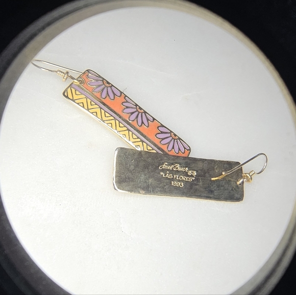 Laurel Burch 1993 Las Fores Signed Gold Tone Yellow and Red Enamel Earrings - Picture 3 of 5